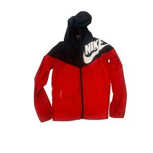 Nike Jacket Boys Loose Fit Windrunner Wind Breaker Packable Lightweight Black /